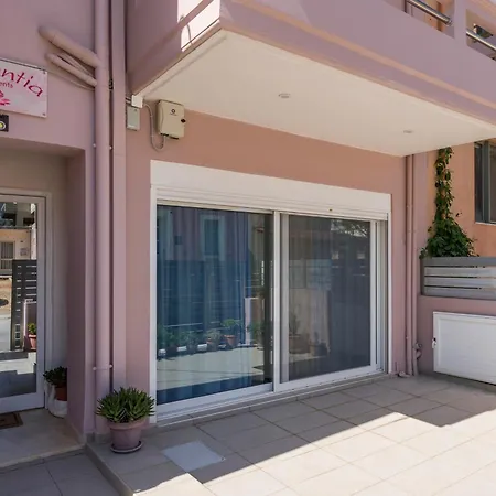 Astrantia (adults Only) شقة