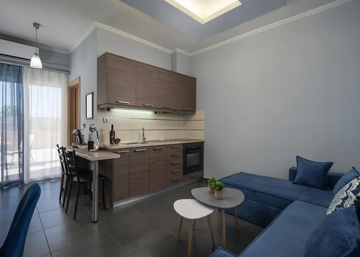 Astrantia (adults Only) * Hriszí Aktí Haniá